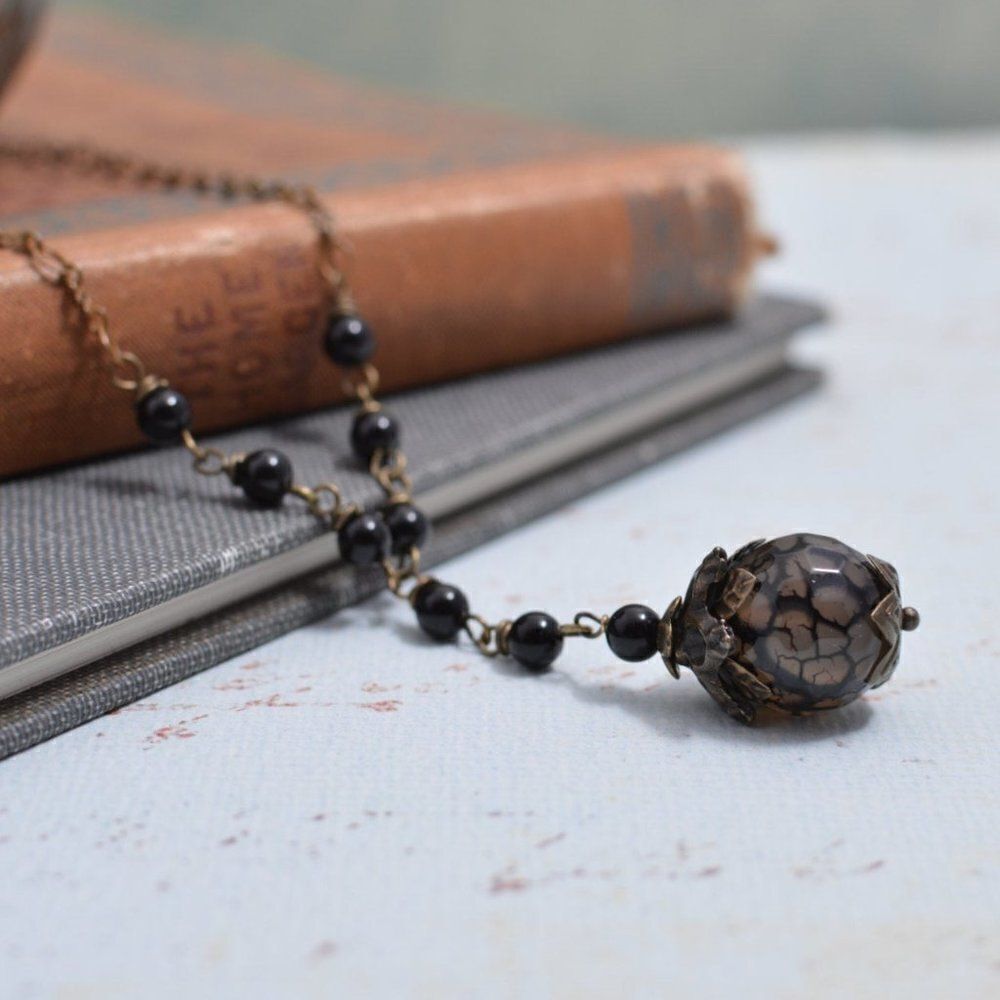 Dragon's Vein Agate and Black Onyx Y Necklace